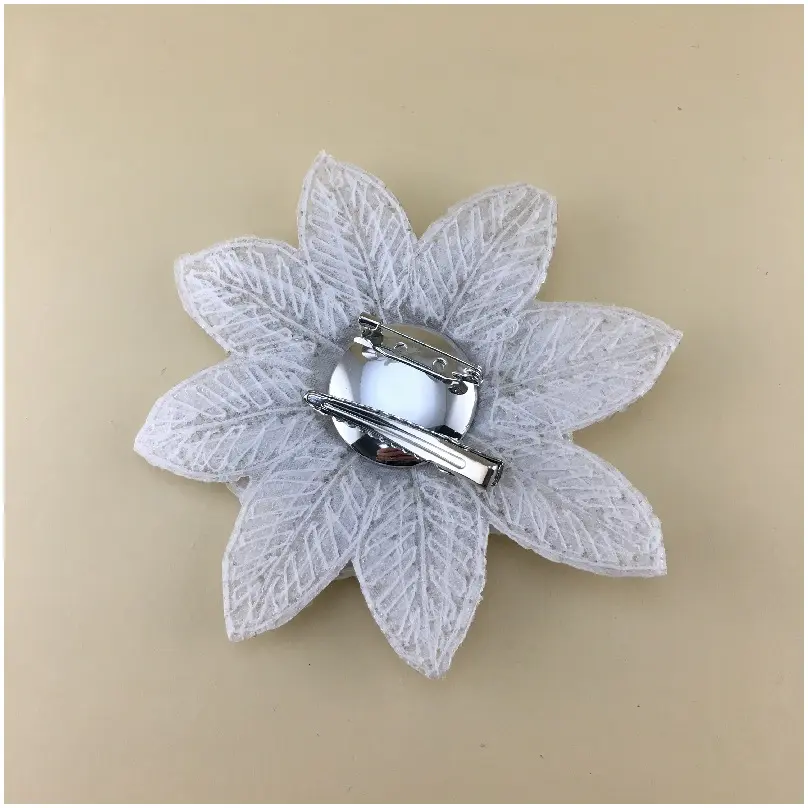flh4512_broche.webp