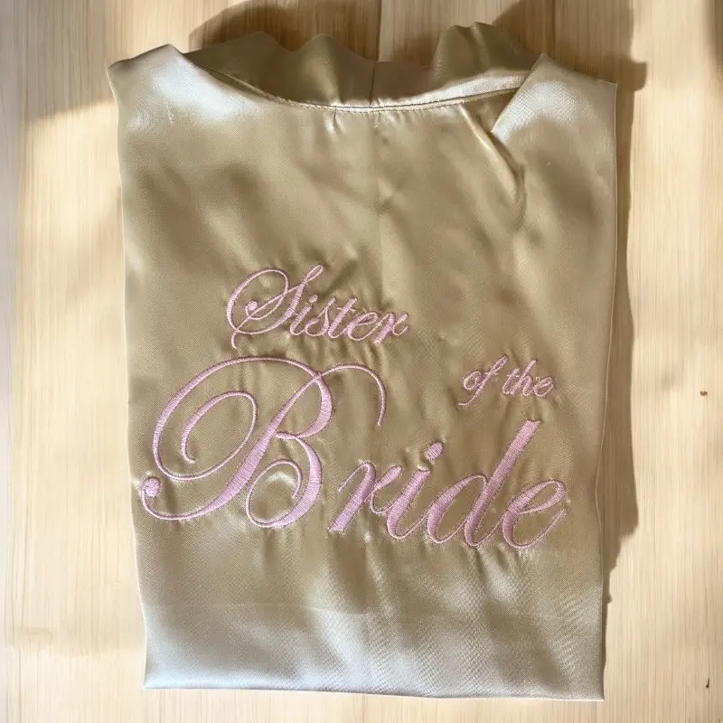 [BANSBTN-RP] Bata de satín bordada "Sister of the Bride" (Arena, Rosa  claro)