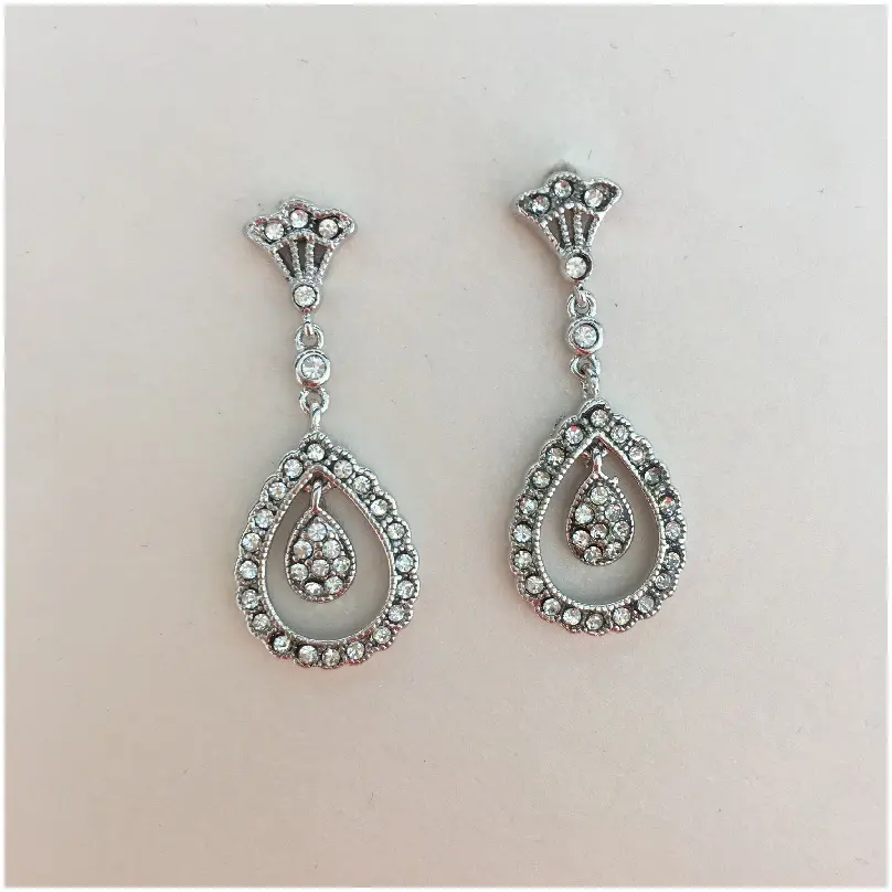 Arete estilo Vintage Zirconia