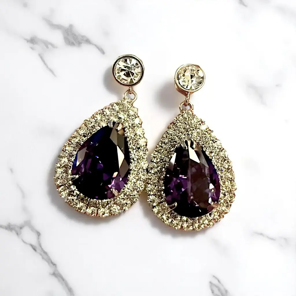 [EAZ1421-MO] Arete zirconia piedra morada