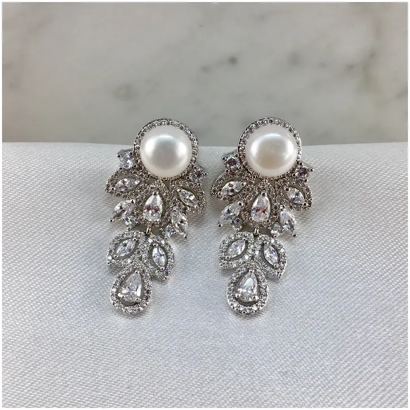 [EAZ1728] Arete con perla