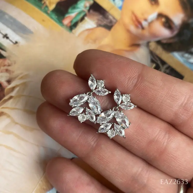 [EAZ2633] Arete corto