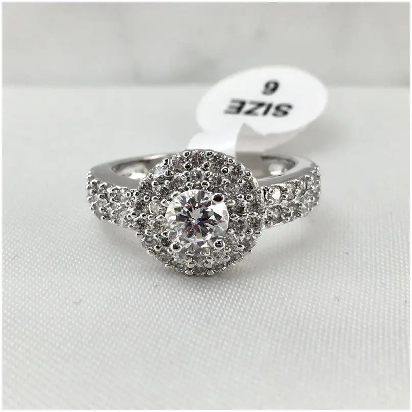 Anillo estilo diamante redondo