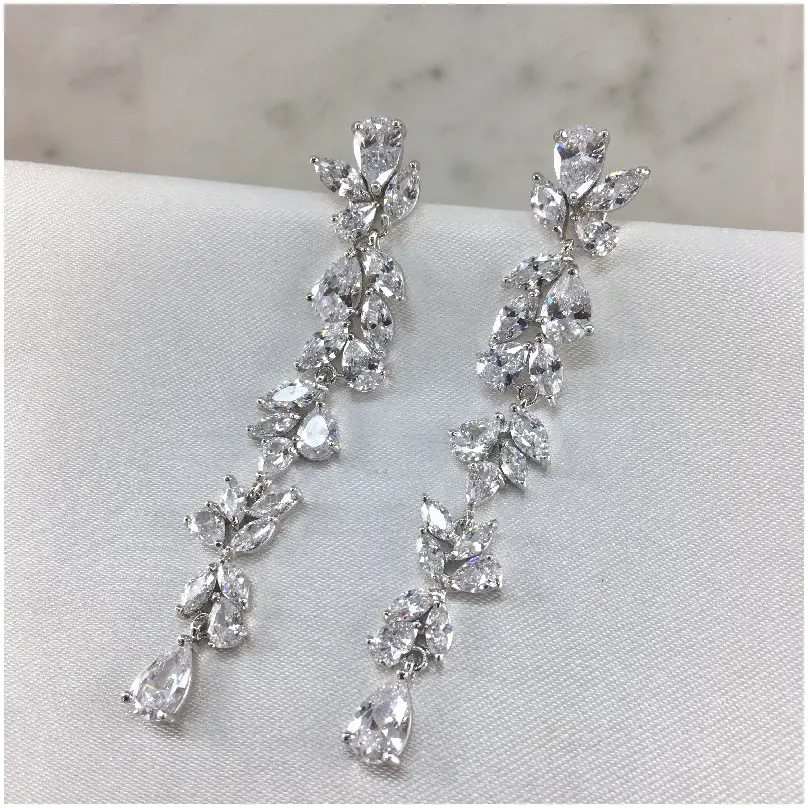 [EAZ1738-PL] Arete alargado (Cristal)