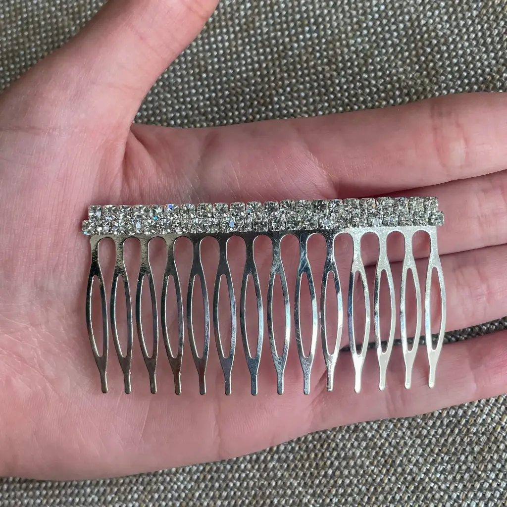 [HCN26-unico] Tocado alargado con cristales alrededor