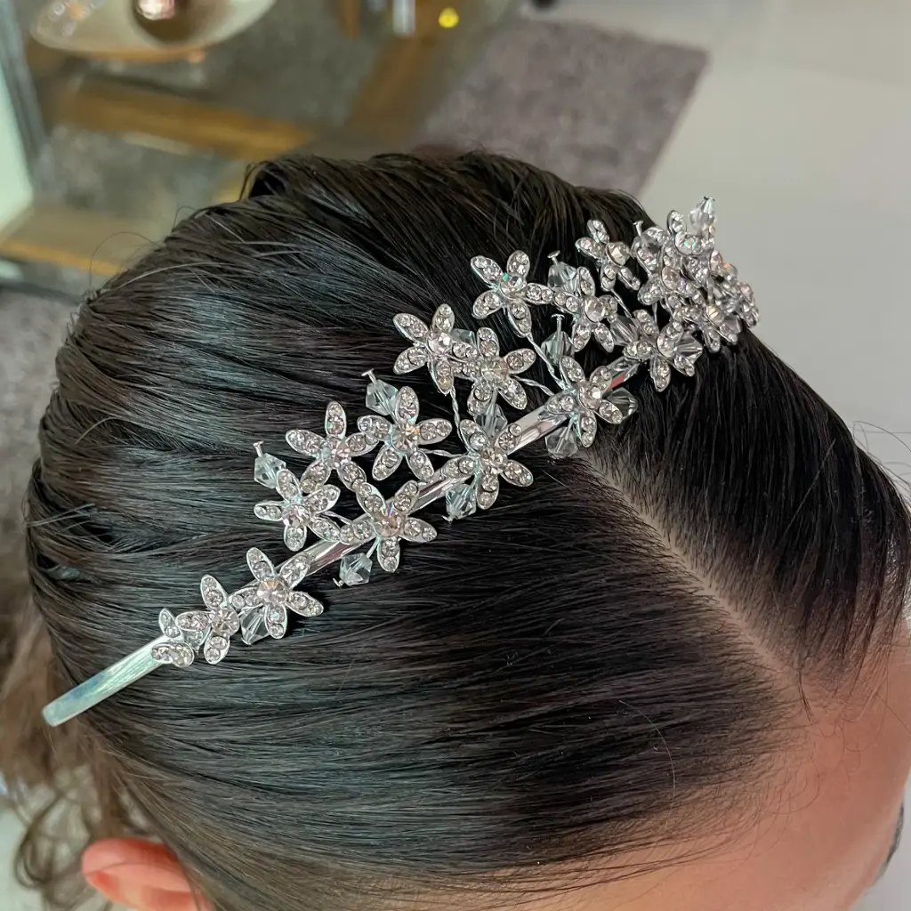 [HBJ63-unico] Tiara plateada