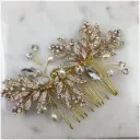 Peineta con cristales en dorado