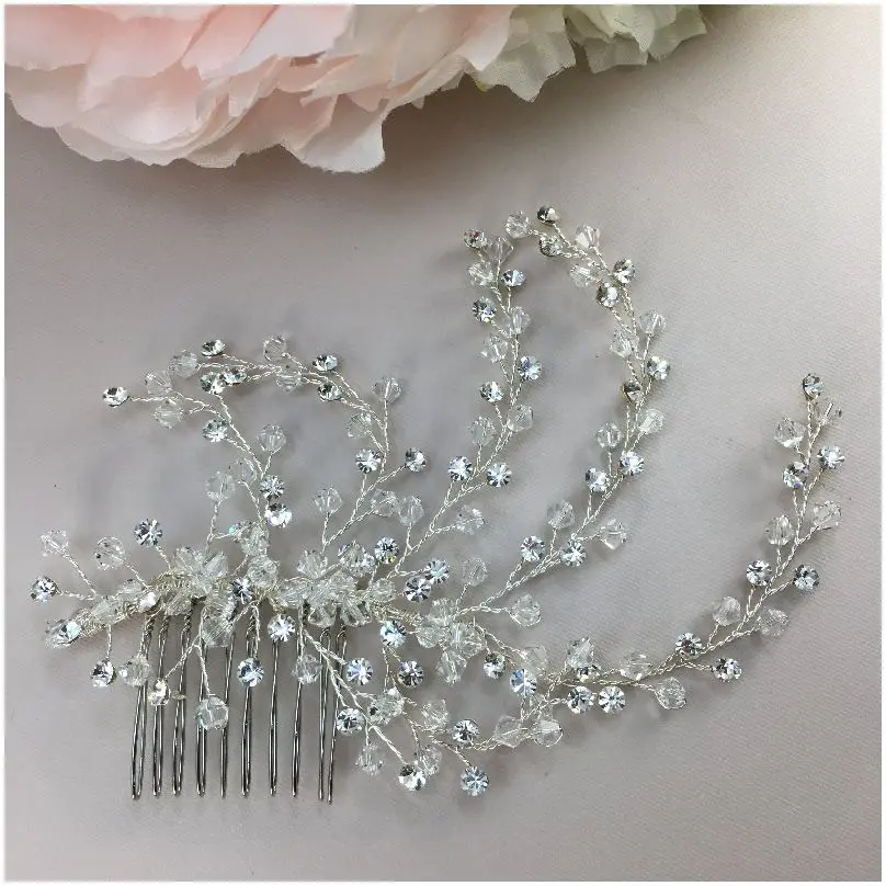 Peineta con forma de hoja 