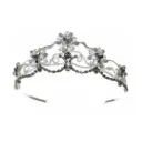 Tiara con trenzado floral en el medio