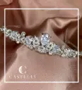 Tiara con cristal central elegante
