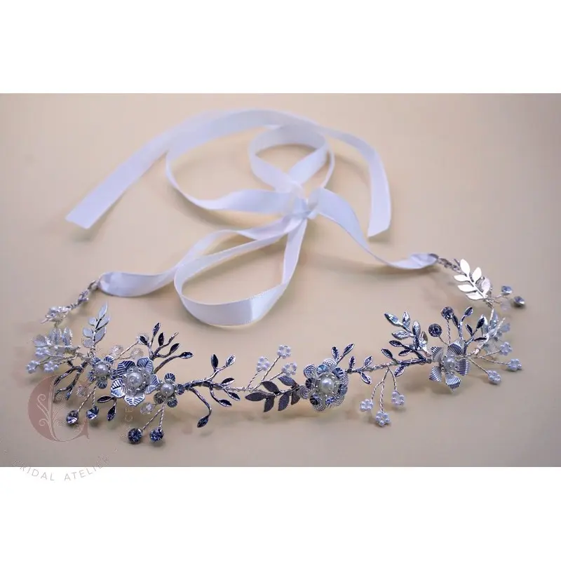 Bandita floral delicada 