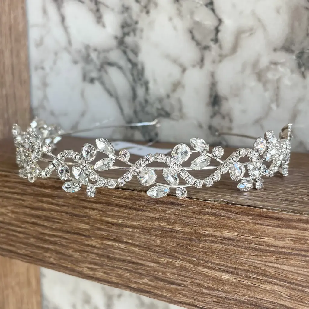 [HBJ3155] Tiara ondulada adornada con cristales 