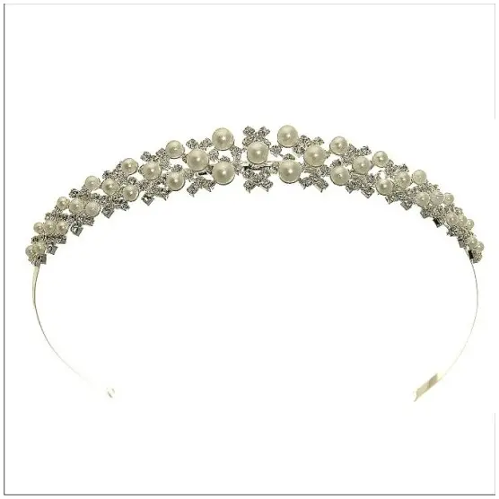 [HBJ3011] Tiara de tachas cristalinas rodeada de perlas 