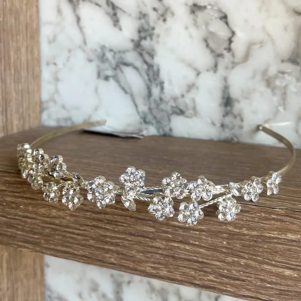 [HBJ3126] Tiara con flores de cristal en todo su contorno 