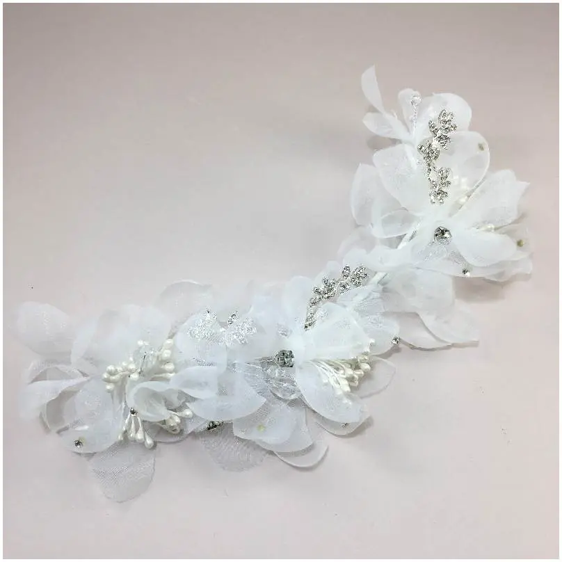 [FLN2536] Tocado floral sutil con pistilos y toques de cristal 