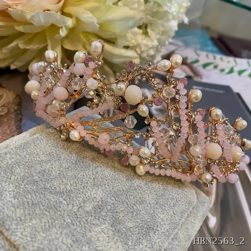 Tiara en oro rosa con cristales a juego