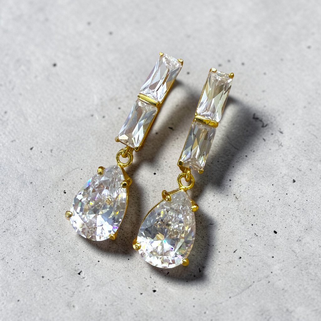 Arete alargado baguette dorado