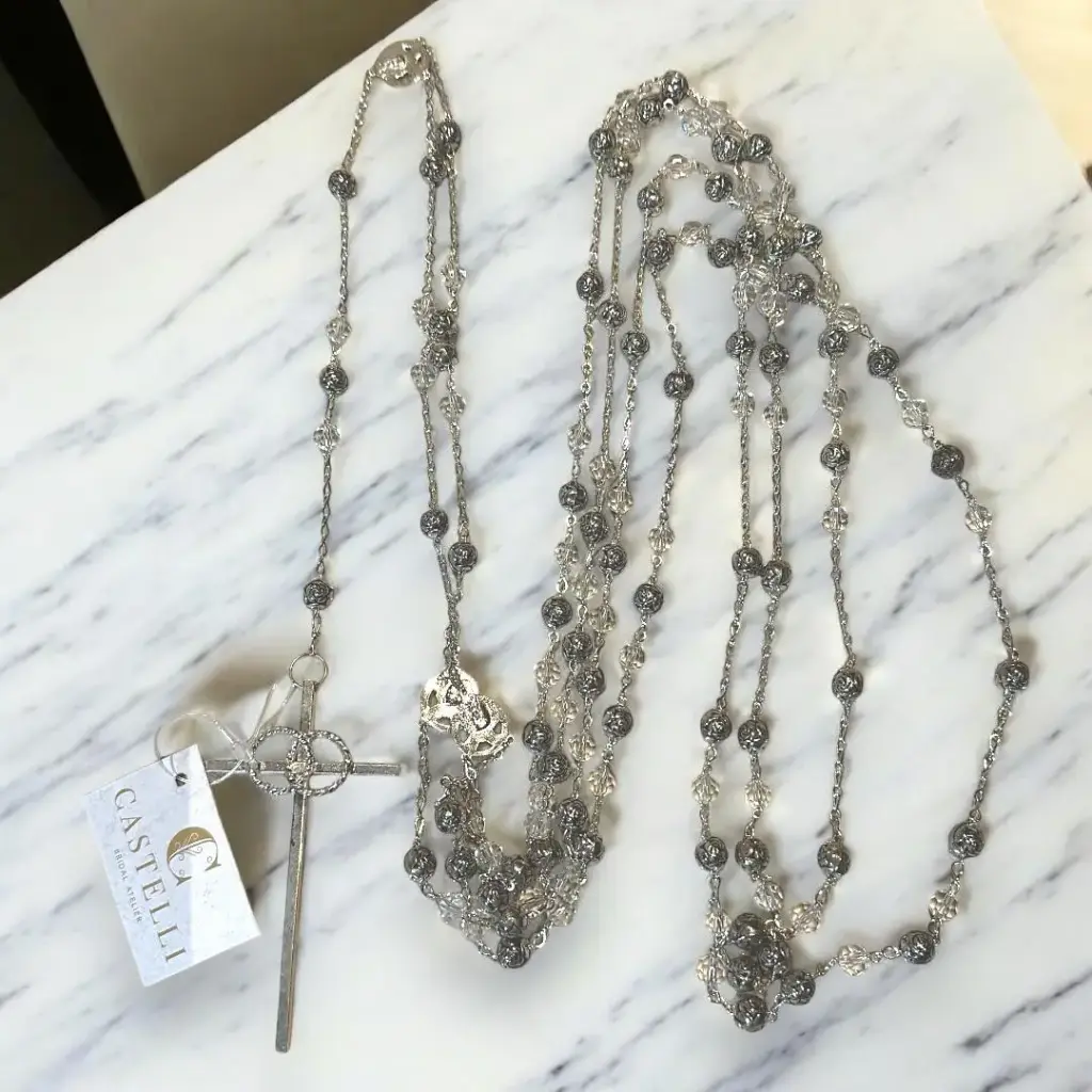 [LZN0132] Lazo de cuentas de rosas con cristal