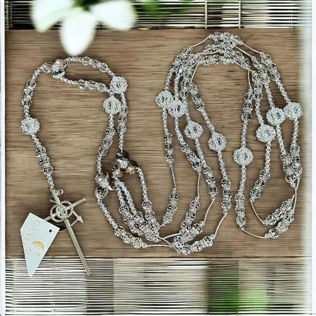 [LZN0139-redondo-cruzanillos] Lazo de cristal con tejido en forma de corona