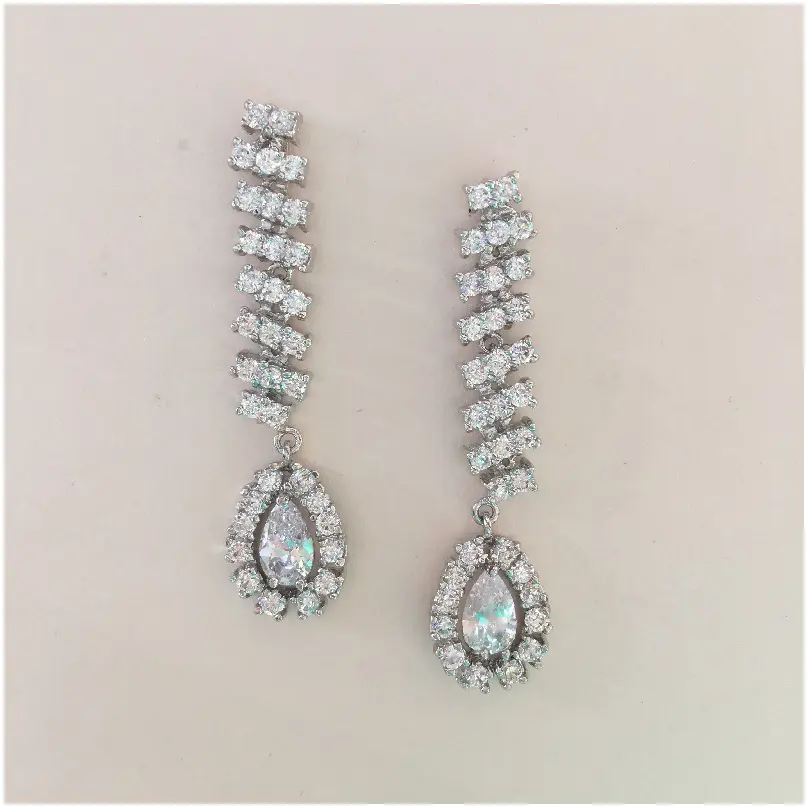 [EAZ1221] Arete zirconia cadena