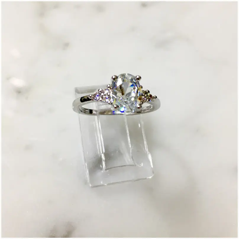 Anillo corte oval