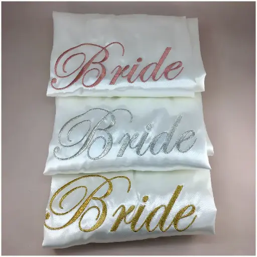 Bata de satin bordada "Bride"